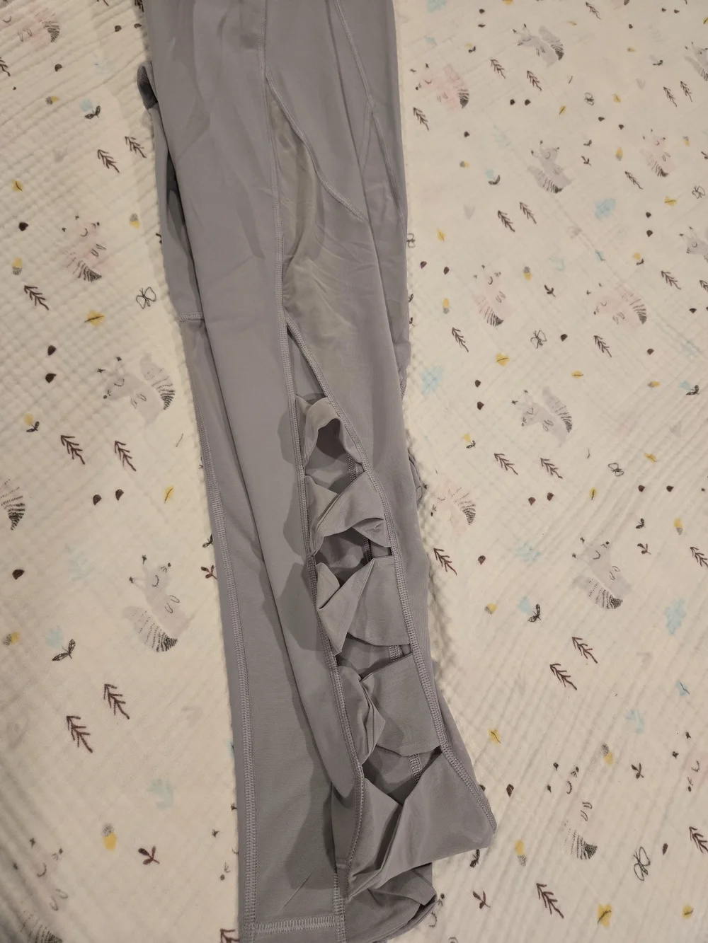 *Victoria's Secret Sport* Knockout Light Gray Leggings with Cutout Leg Detail